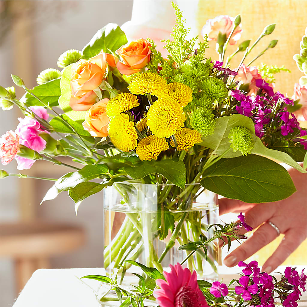 Bold & Bright – A Florist Original – M & A FLOWERS AND EVENTS, South Gate CA