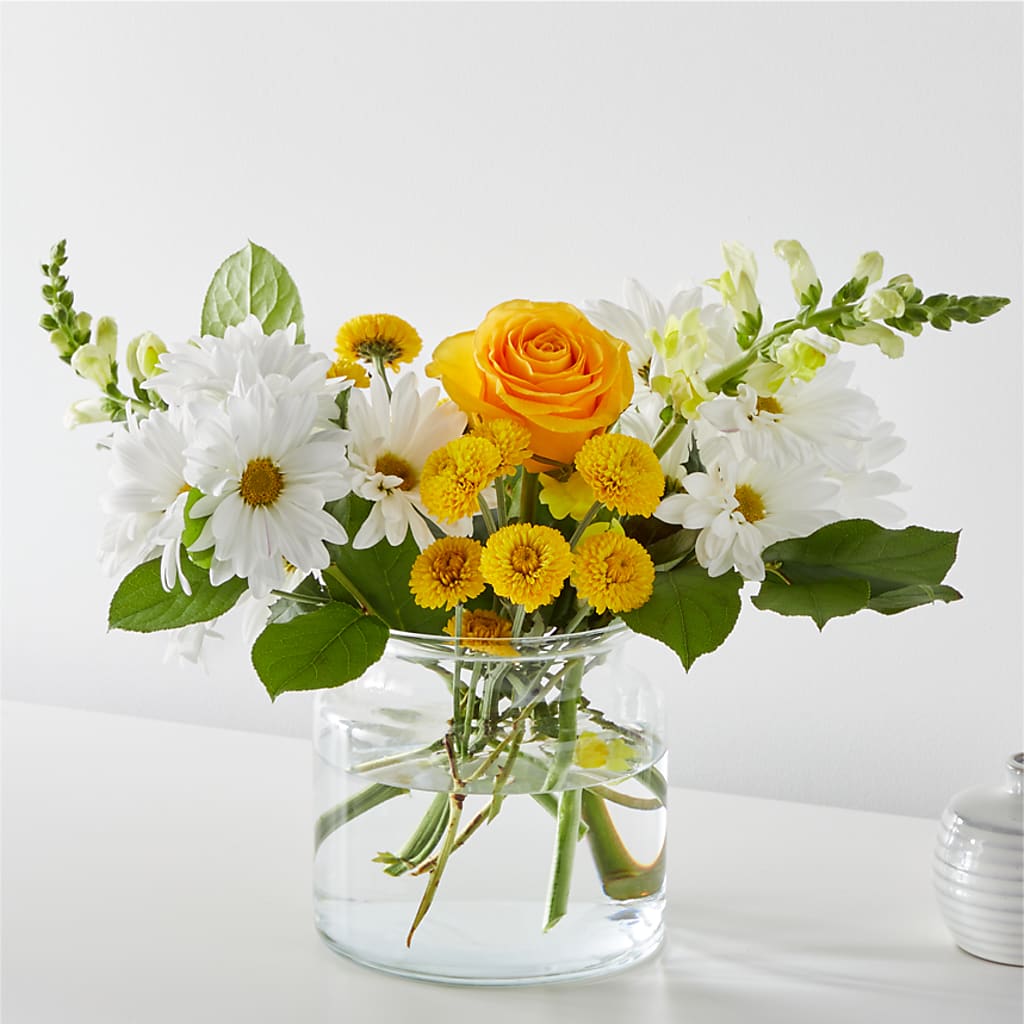 Sun Salutation Bouquet – M & A FLOWERS AND EVENTS, South Gate CA
