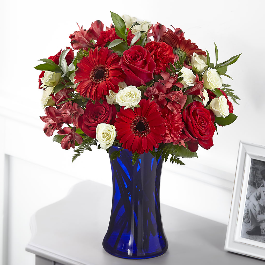 Hearts Embrace Bouquet – M & A FLOWERS AND EVENTS, South Gate CA