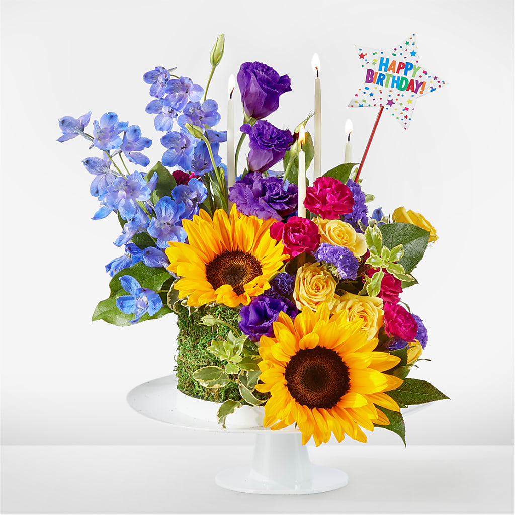 Star of the Day Floral Cake – M & A FLOWERS AND EVENTS, South Gate CA