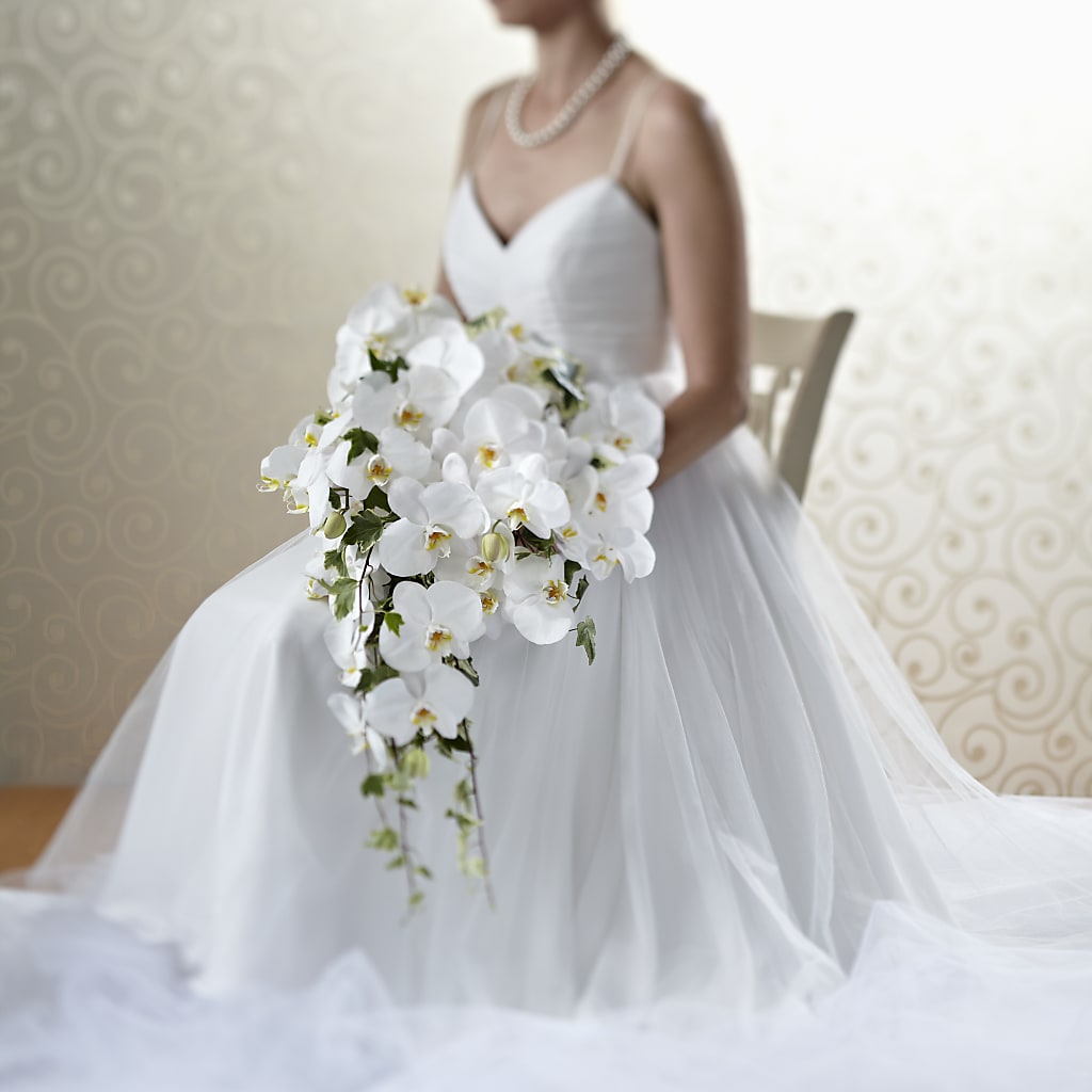 Classic White Bouquet – M & A FLOWERS AND EVENTS, South Gate CA