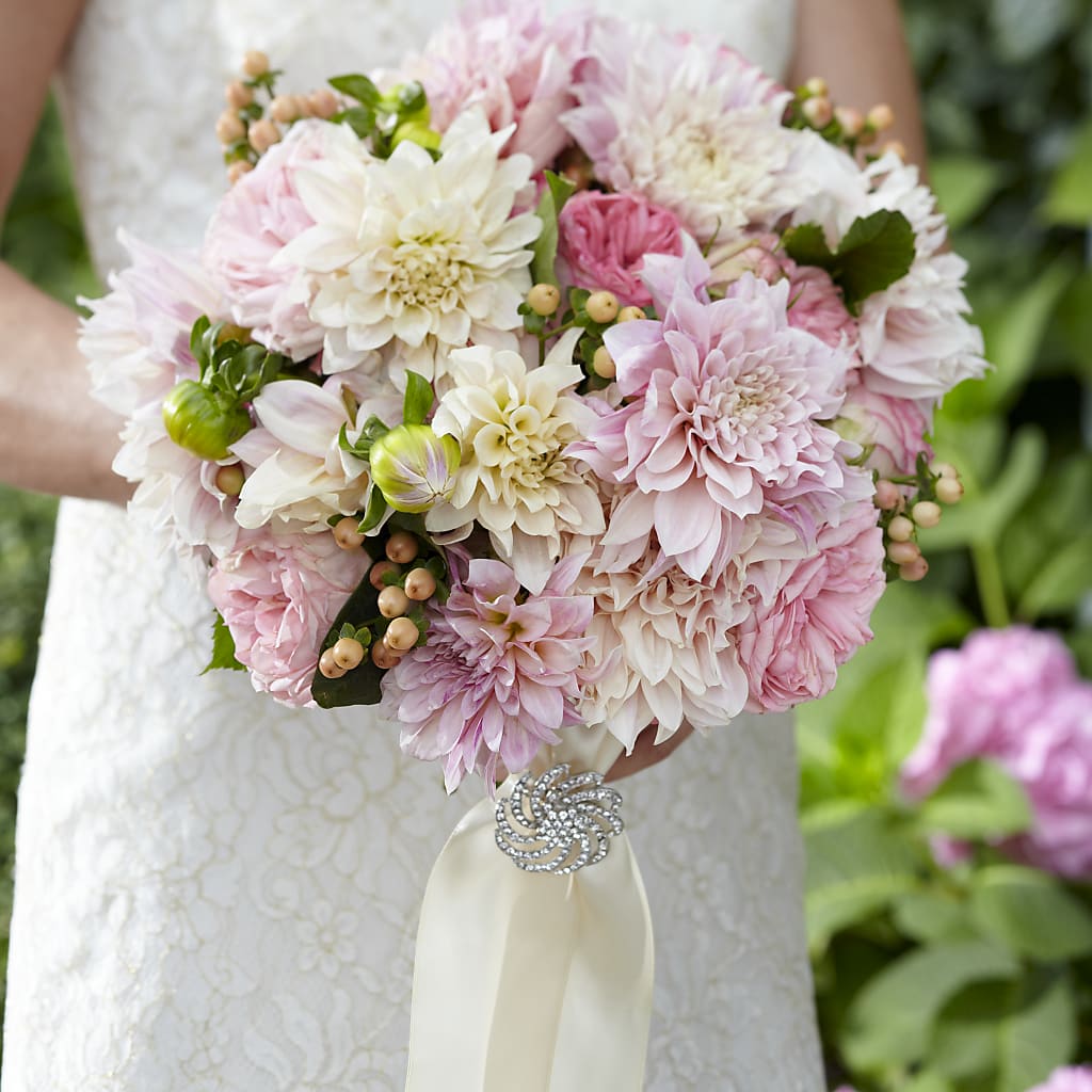 Heart's Promise Bouquet – M & A FLOWERS AND EVENTS, South Gate CA