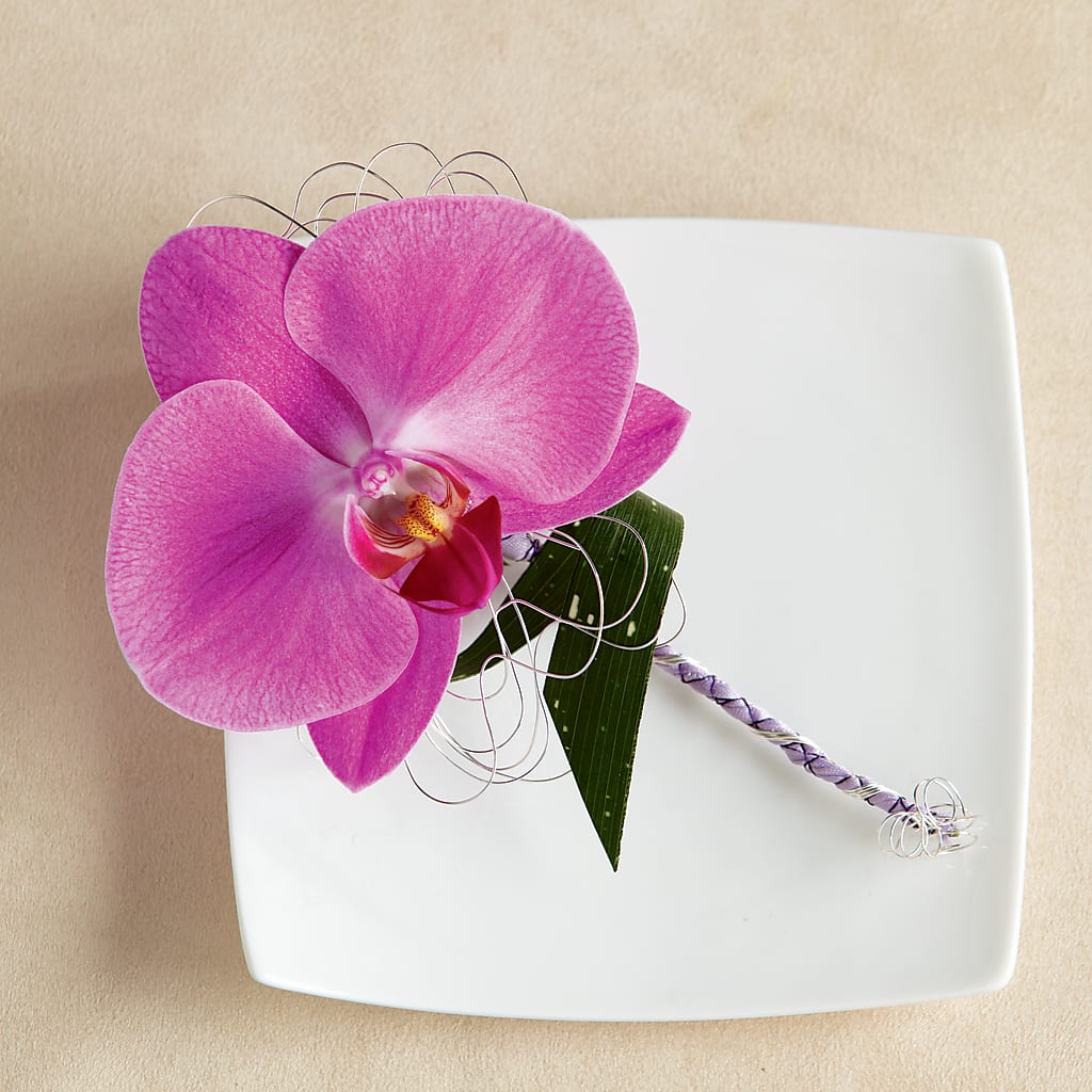 Glorious Boutonniere – M & A FLOWERS AND EVENTS, South Gate CA
