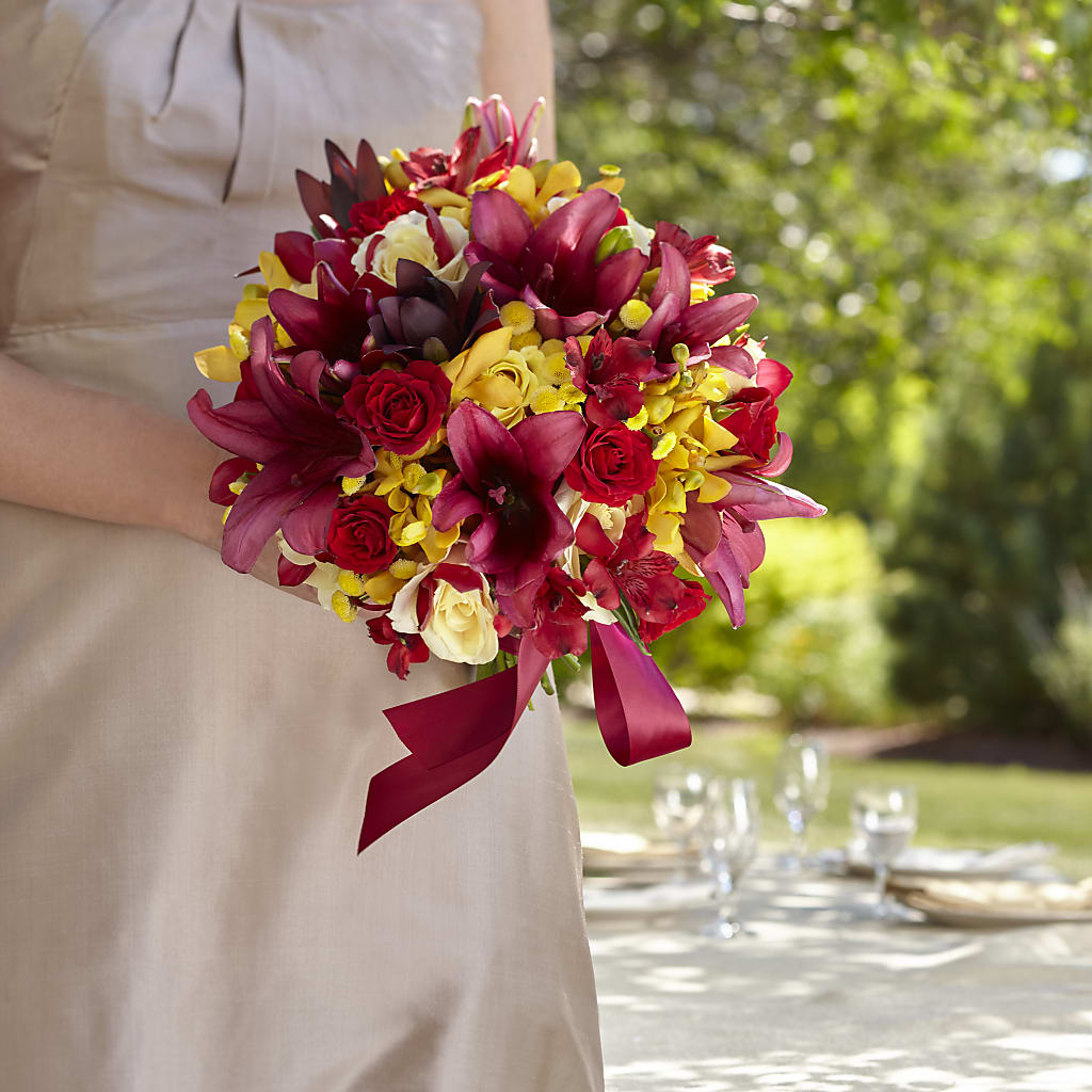 Sunningdale Bouquet – M & A FLOWERS AND EVENTS, South Gate CA