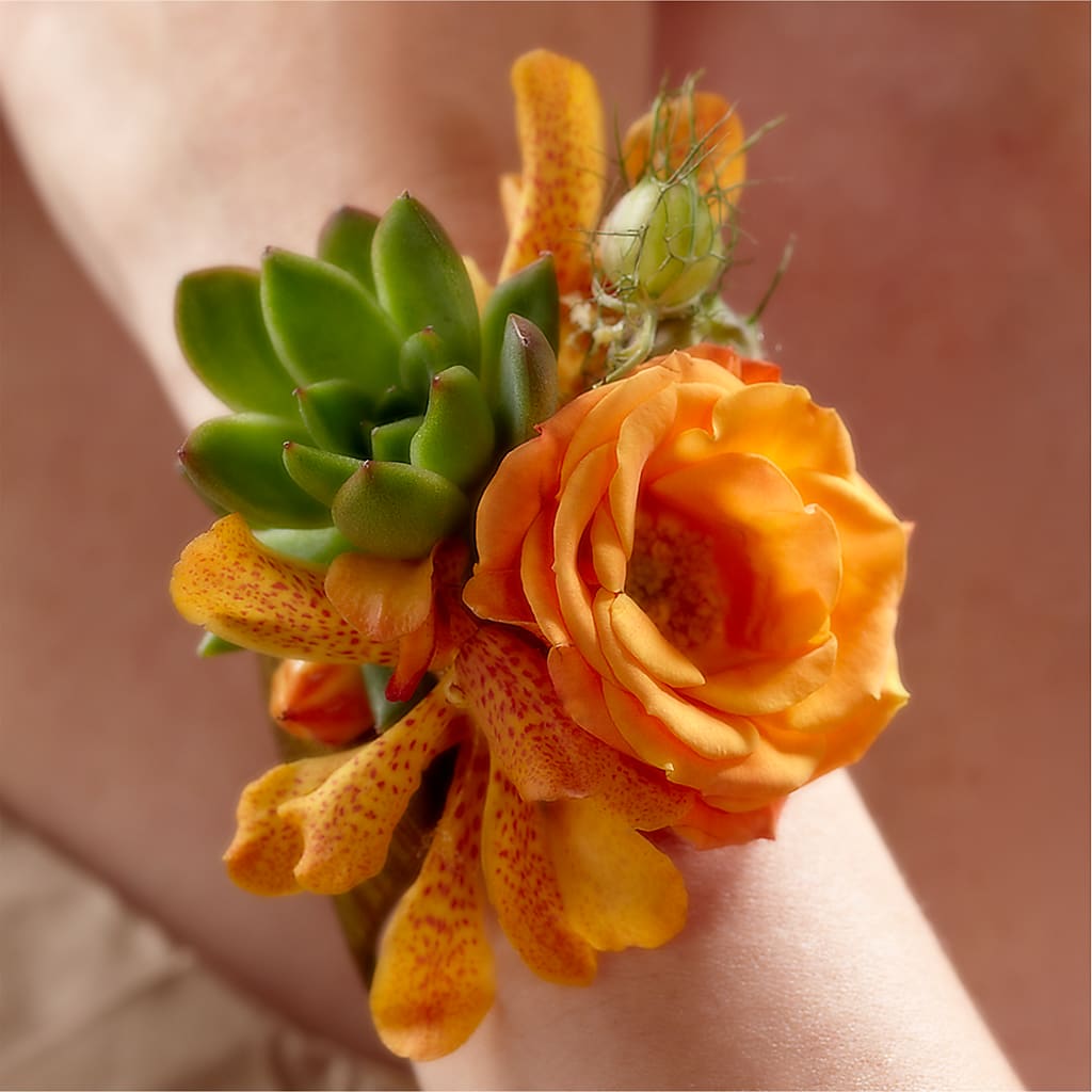 Irresistible Love Wrist Corsage – M & A FLOWERS AND EVENTS, South Gate CA
