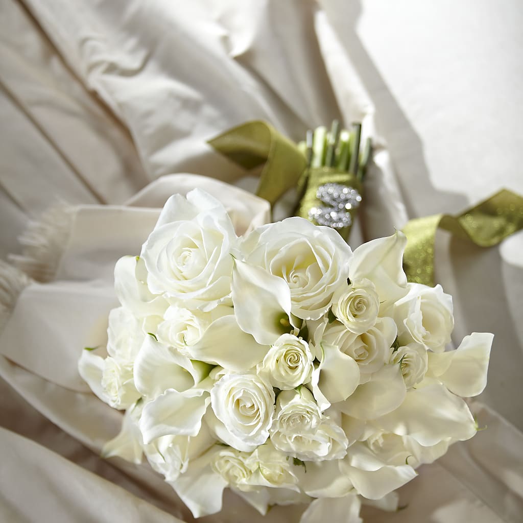 Serene Highness Bouquet – M & A FLOWERS AND EVENTS, South Gate CA