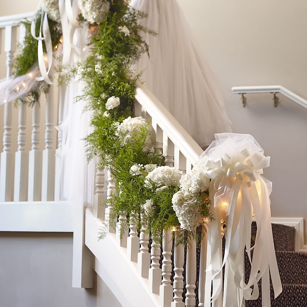 Champagne Dreams Garland – M & A FLOWERS AND EVENTS, South Gate CA
