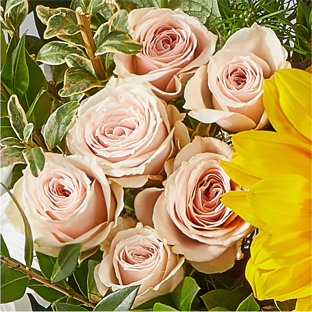 The Good Life Bouquet – M & A FLOWERS AND EVENTS, South Gate CA