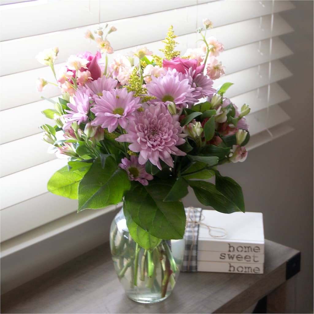 Pastel Tradition - A Florist Original – M & A FLOWERS AND EVENTS, South Gate CA