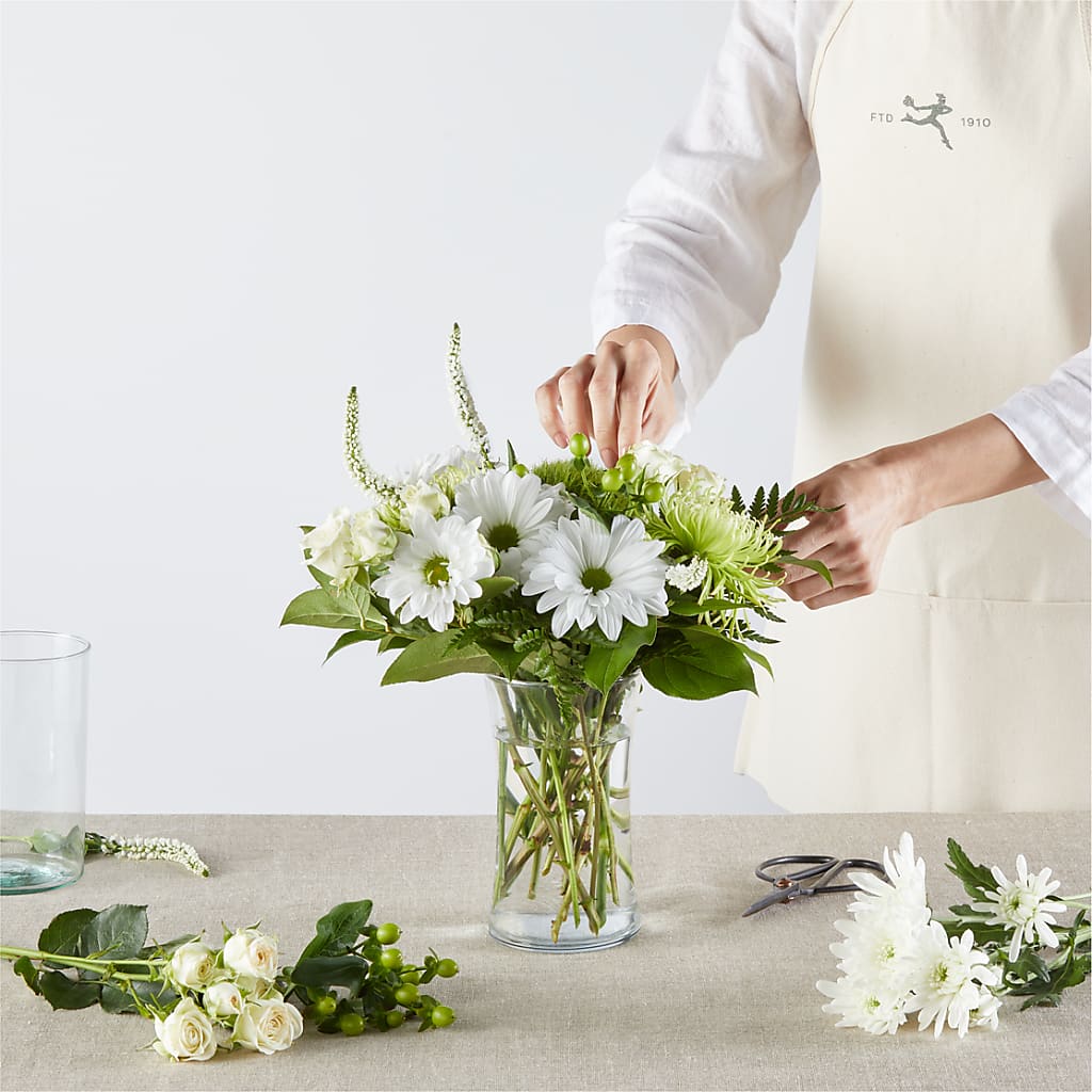 Irish Garden - A Florist Original – M & A FLOWERS AND EVENTS, South Gate CA