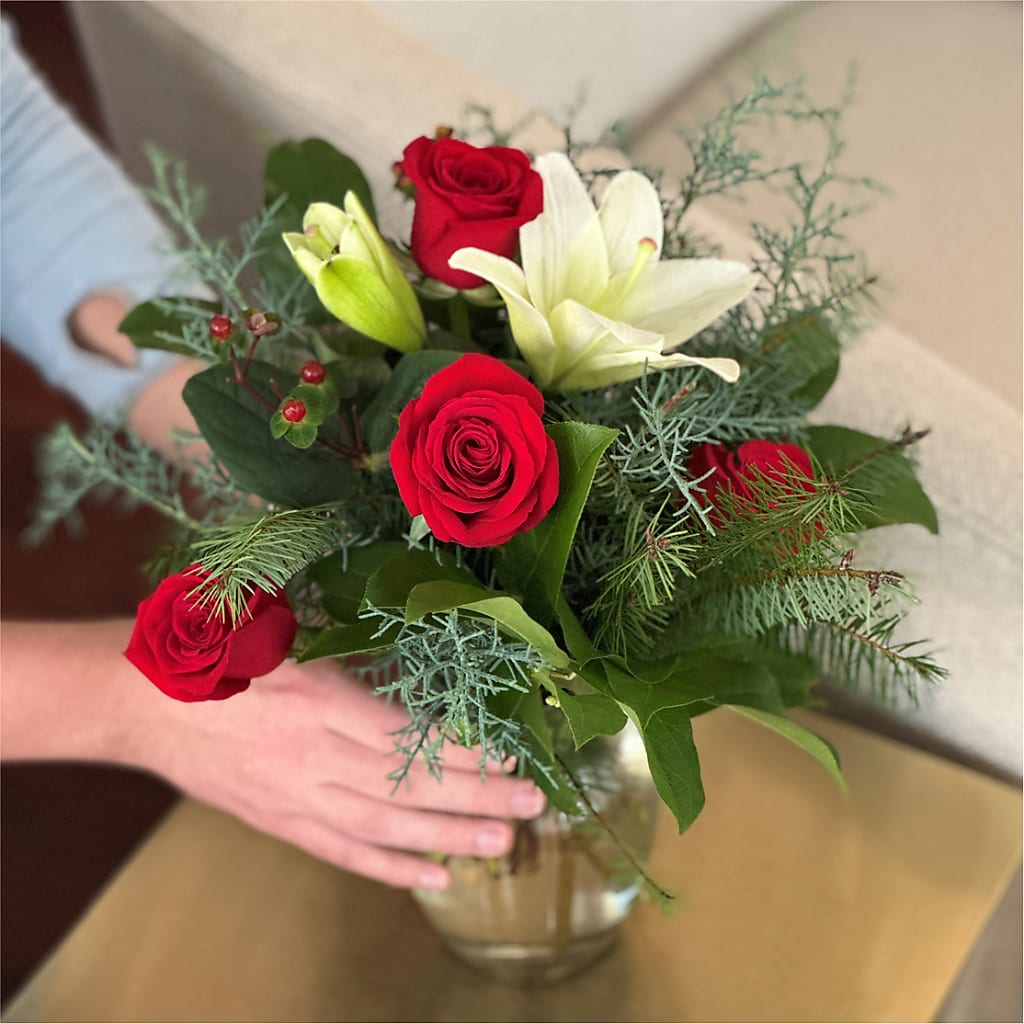 Glittering Lights Bouquet – M & A FLOWERS AND EVENTS, South Gate CA