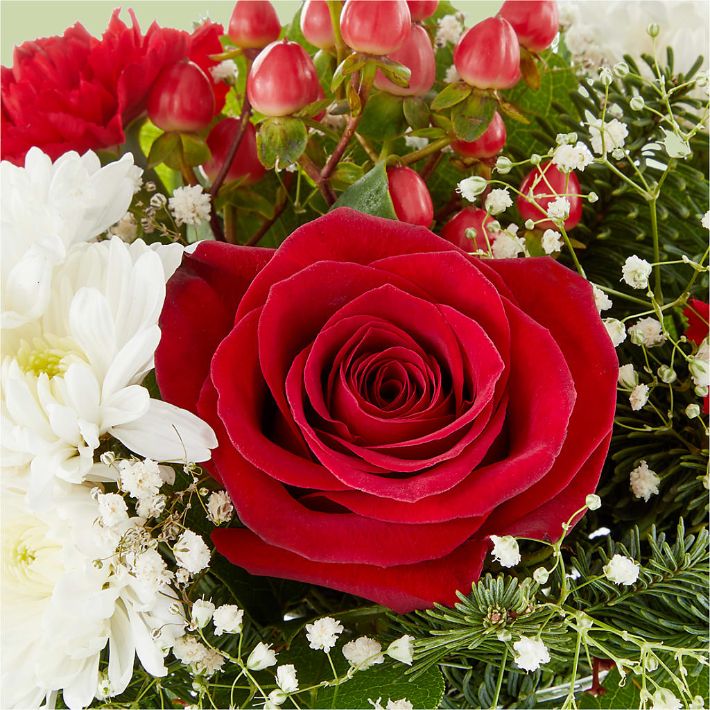 Chance of Flurries Bouquet – M & A FLOWERS AND EVENTS, South Gate CA