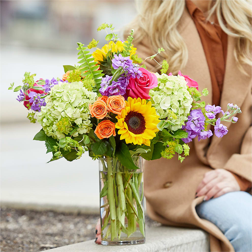 Vibrant Greetings Bouquet – M & A FLOWERS AND EVENTS, South Gate CA
