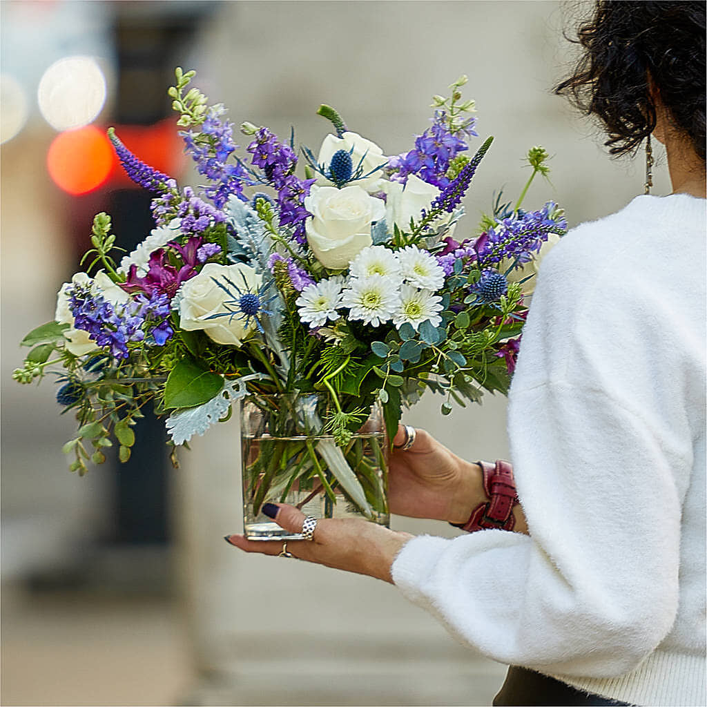Shooting Star Bouquet – M & A FLOWERS AND EVENTS, South Gate CA