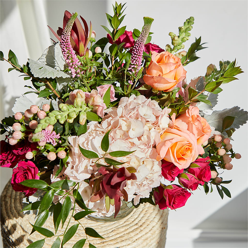 Glitz & Glam Bouquet – M & A FLOWERS AND EVENTS, South Gate CA