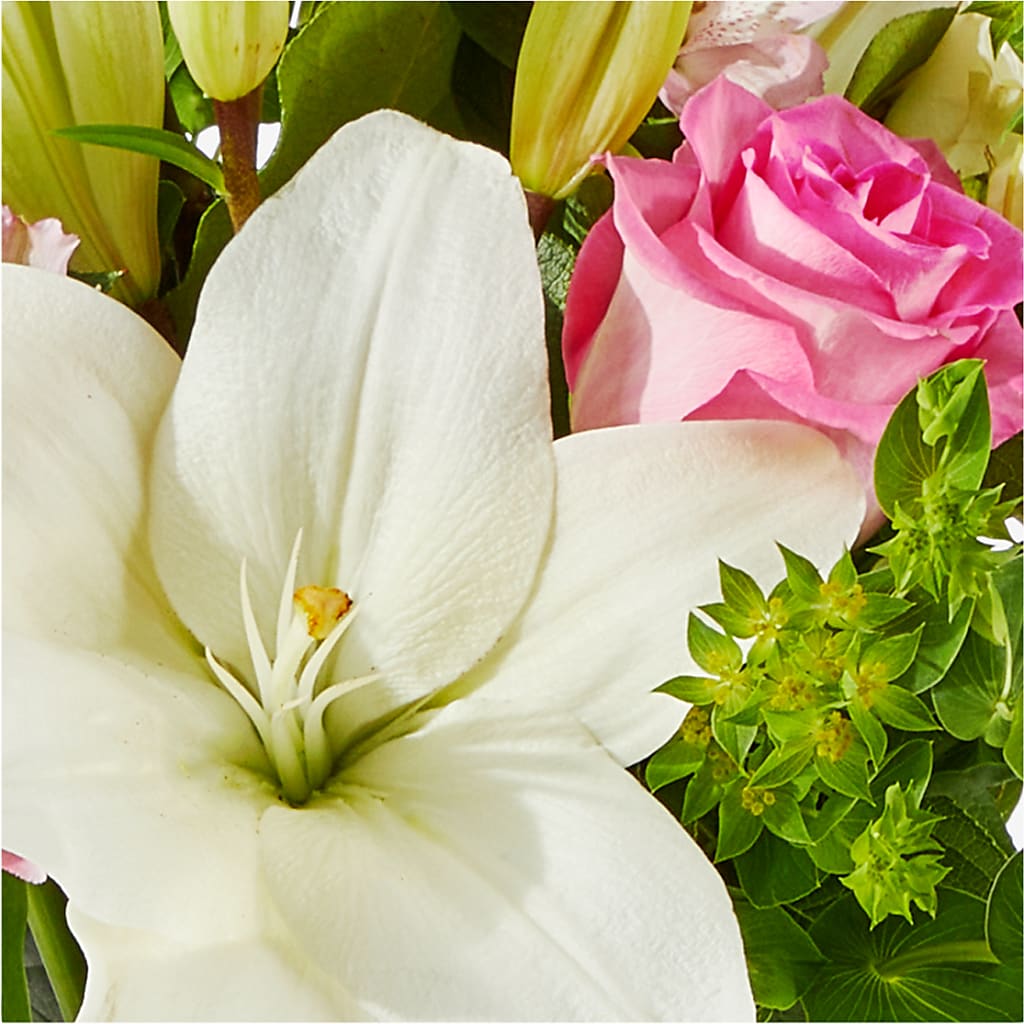 Fondly Bouquet – M & A FLOWERS AND EVENTS, South Gate CA
